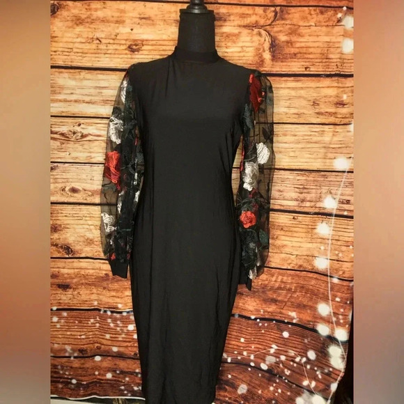 Embroidered Floral Puff Sleeve Dress - Picture 15 of 15